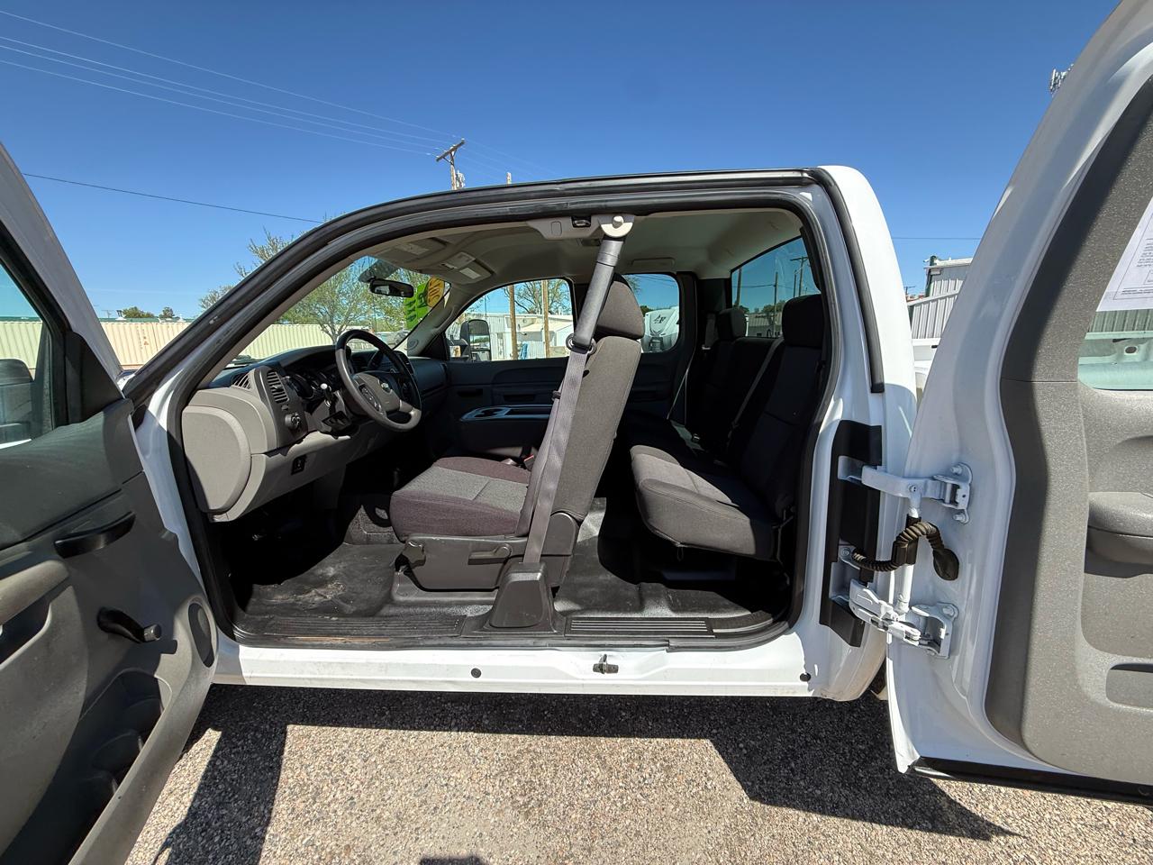 Chevrolet Silverado 2500HD Work Truck Ext. Cab 4WD 2012