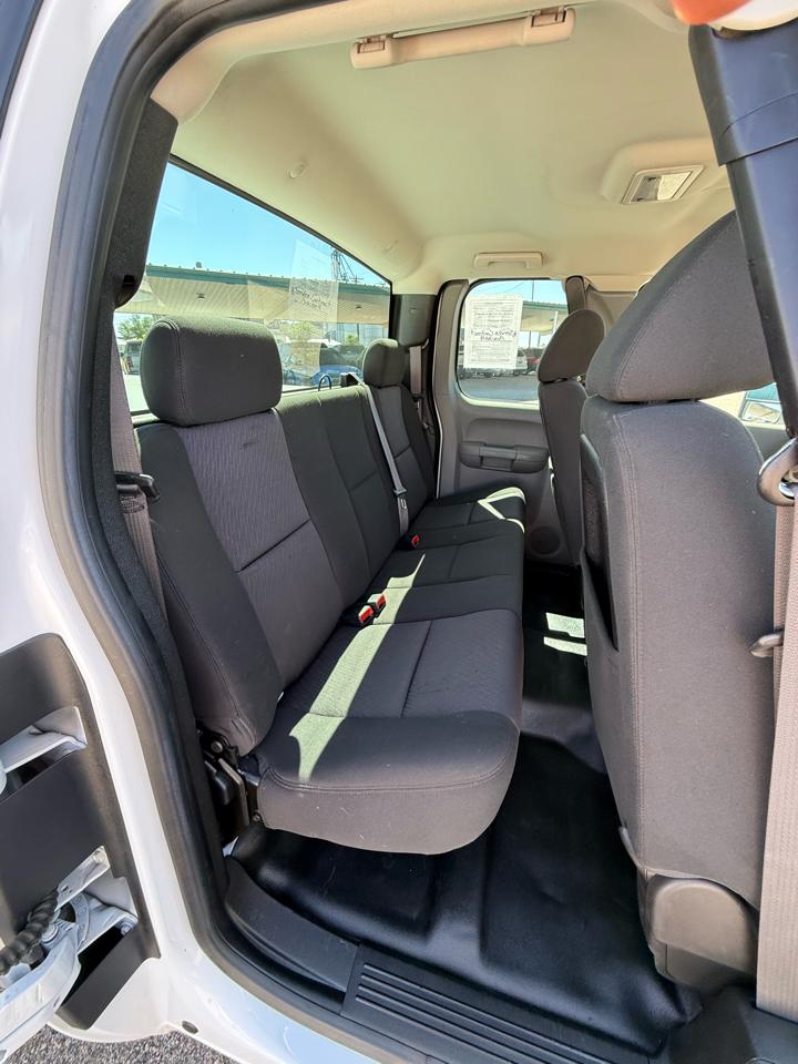 Chevrolet Silverado 2500HD Work Truck Ext. Cab 4WD 2012