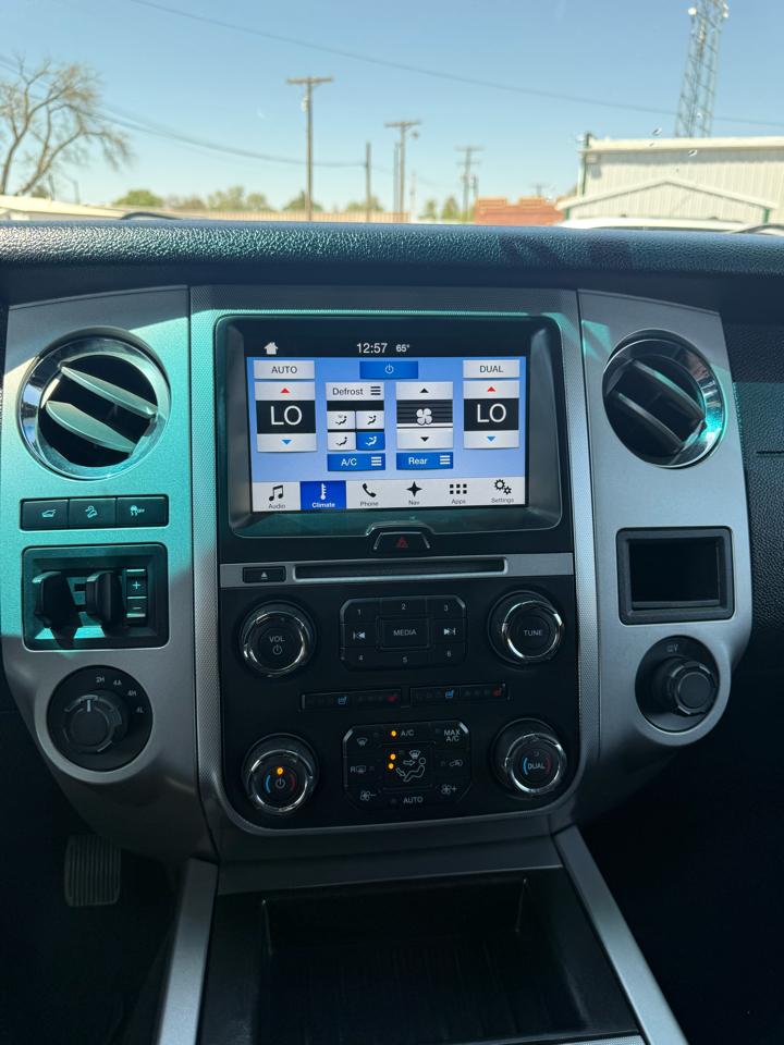 Ford Expedition XLT 4WD 2016
