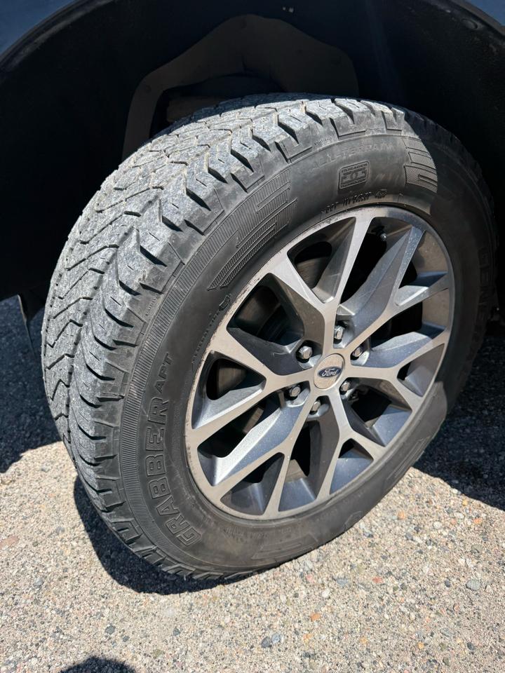 Ford Expedition XLT 4WD 2016