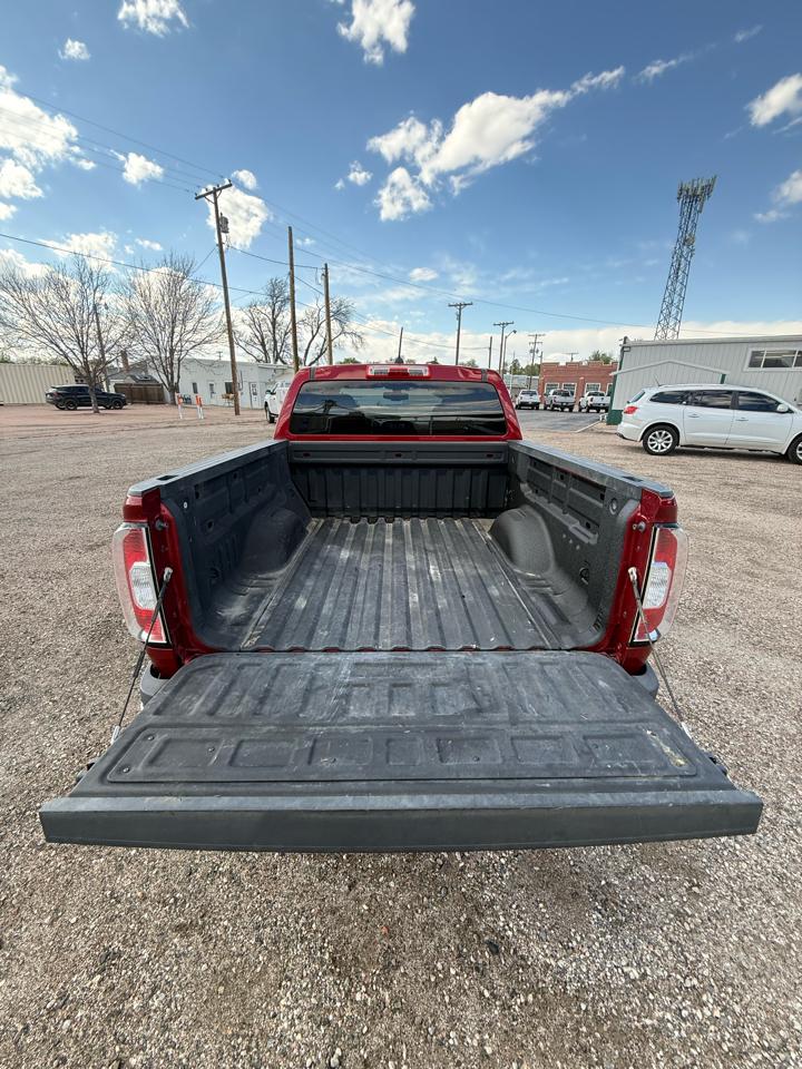 GMC Canyon SLT Crew Cab 4WD Short Box 2017