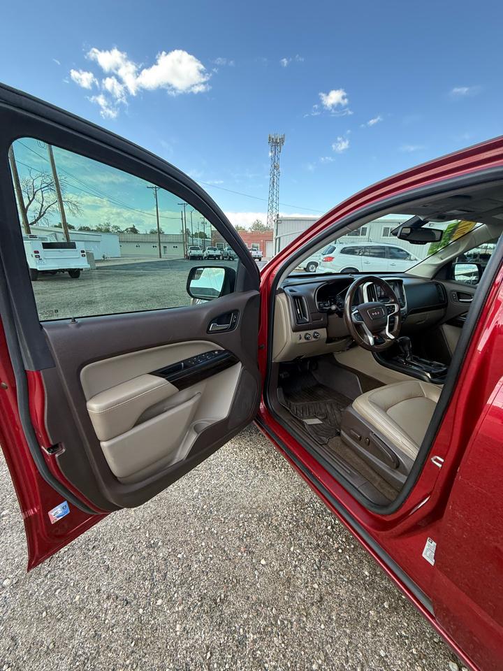 GMC Canyon SLT Crew Cab 4WD Short Box 2017