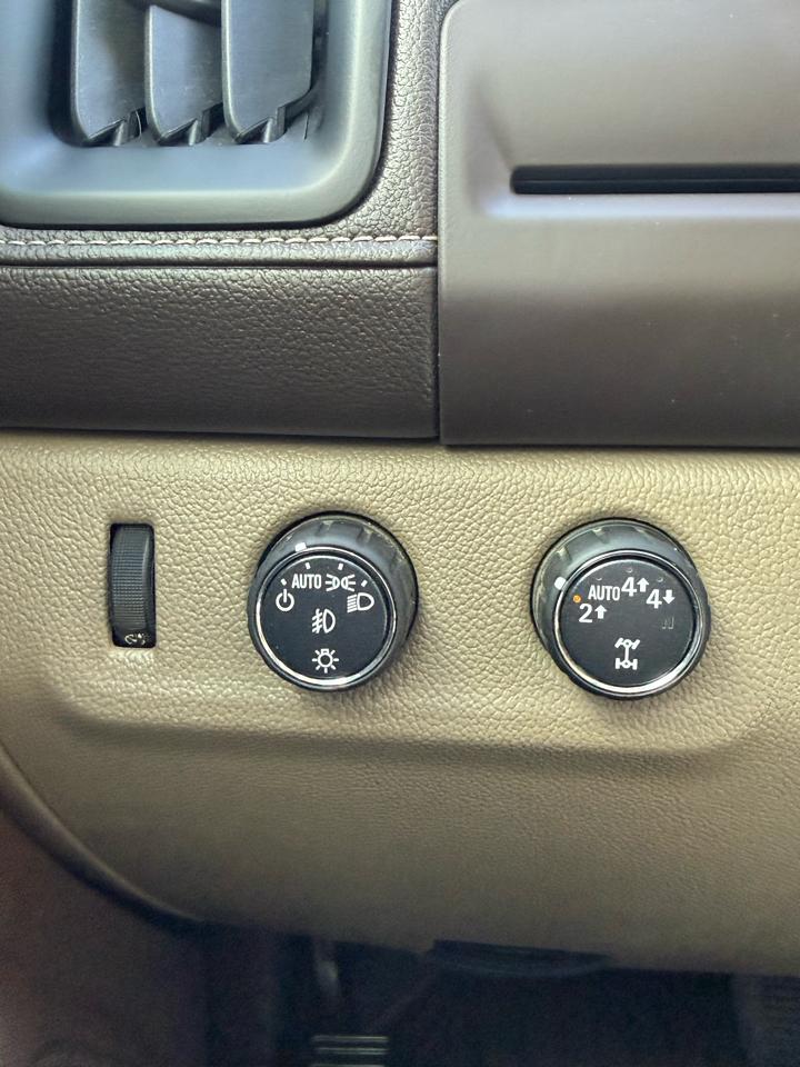 GMC Canyon SLT Crew Cab 4WD Short Box 2017