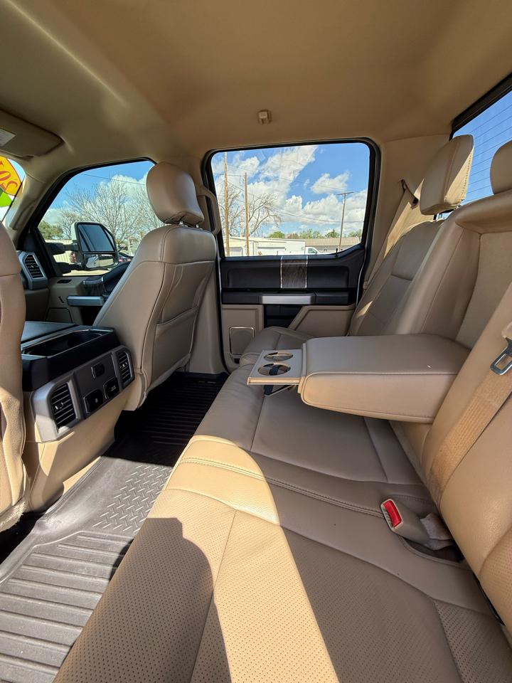 Ford F-350 SD Lariat Crew Cab Short Bed 4WD 2017