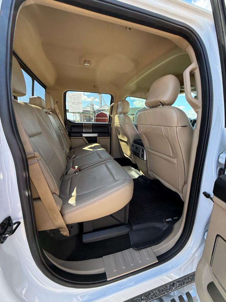 Ford F-350 SD Lariat Crew Cab Short Bed 4WD 2017