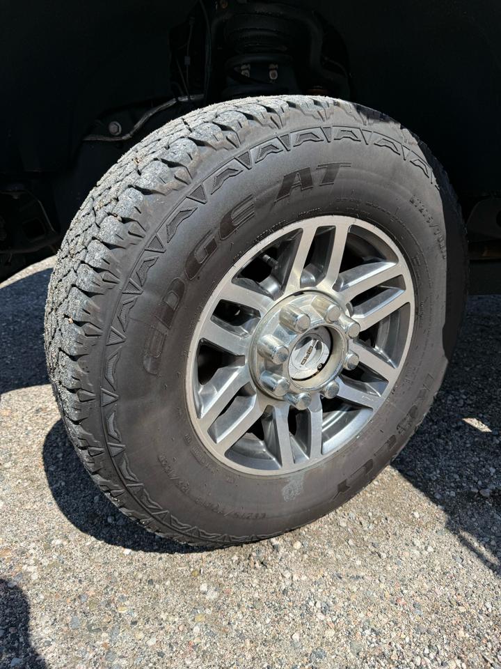 Ford F-350 SD Lariat Crew Cab Short Bed 4WD 2017