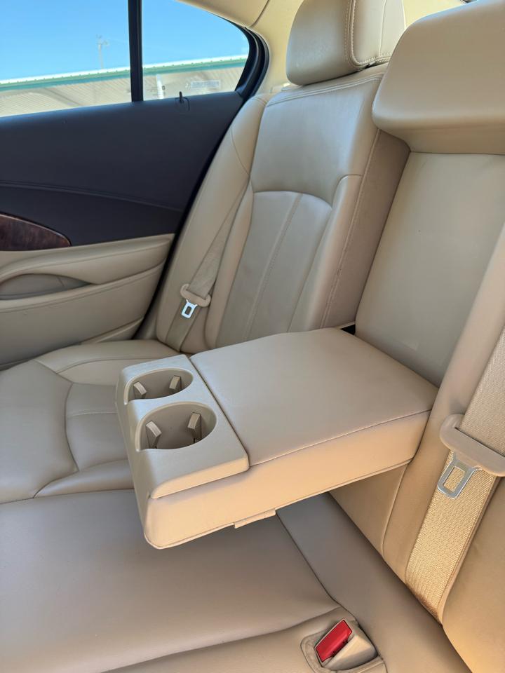 Buick LaCrosse Premium Package 1, w/Leather 2012
