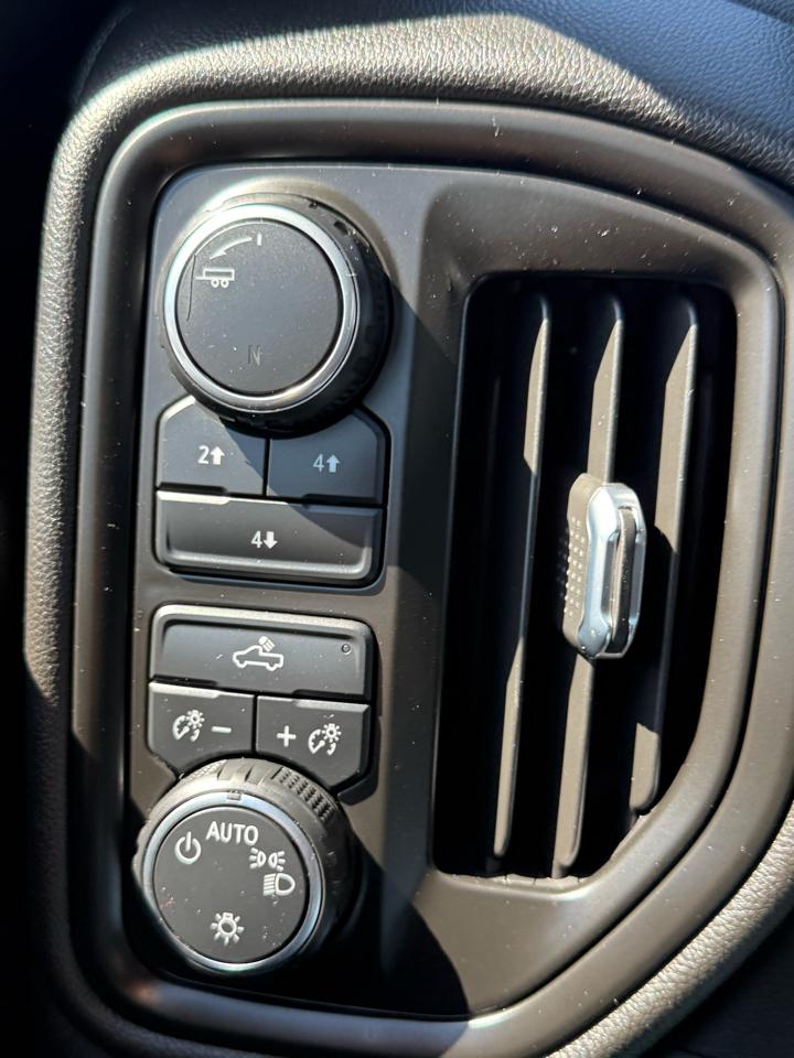 Chevrolet Silverado 2500HD Work Truck Regular Cab 4WD 2023