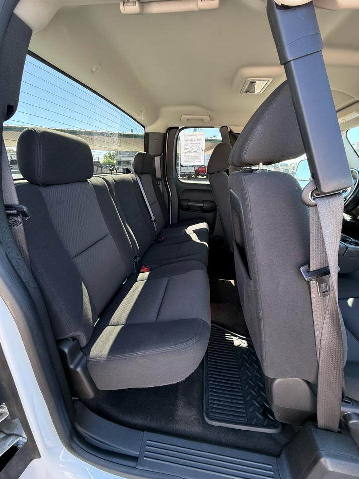 Chevrolet Silverado 2500HD LT Ext. Cab Short Bed 4WD 2013