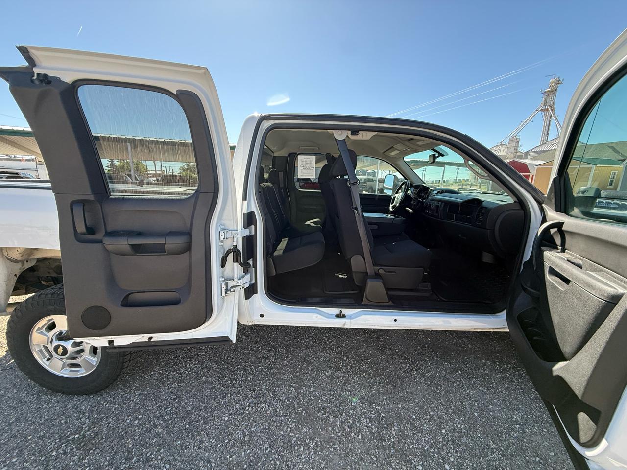 Chevrolet Silverado 2500HD LT Ext. Cab Short Bed 4WD 2013