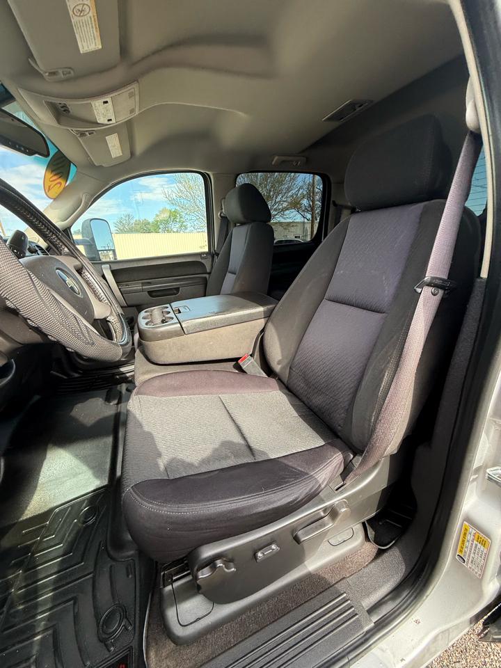 Chevrolet Silverado 3500HD LT1 Crew Cab 4WD 2010