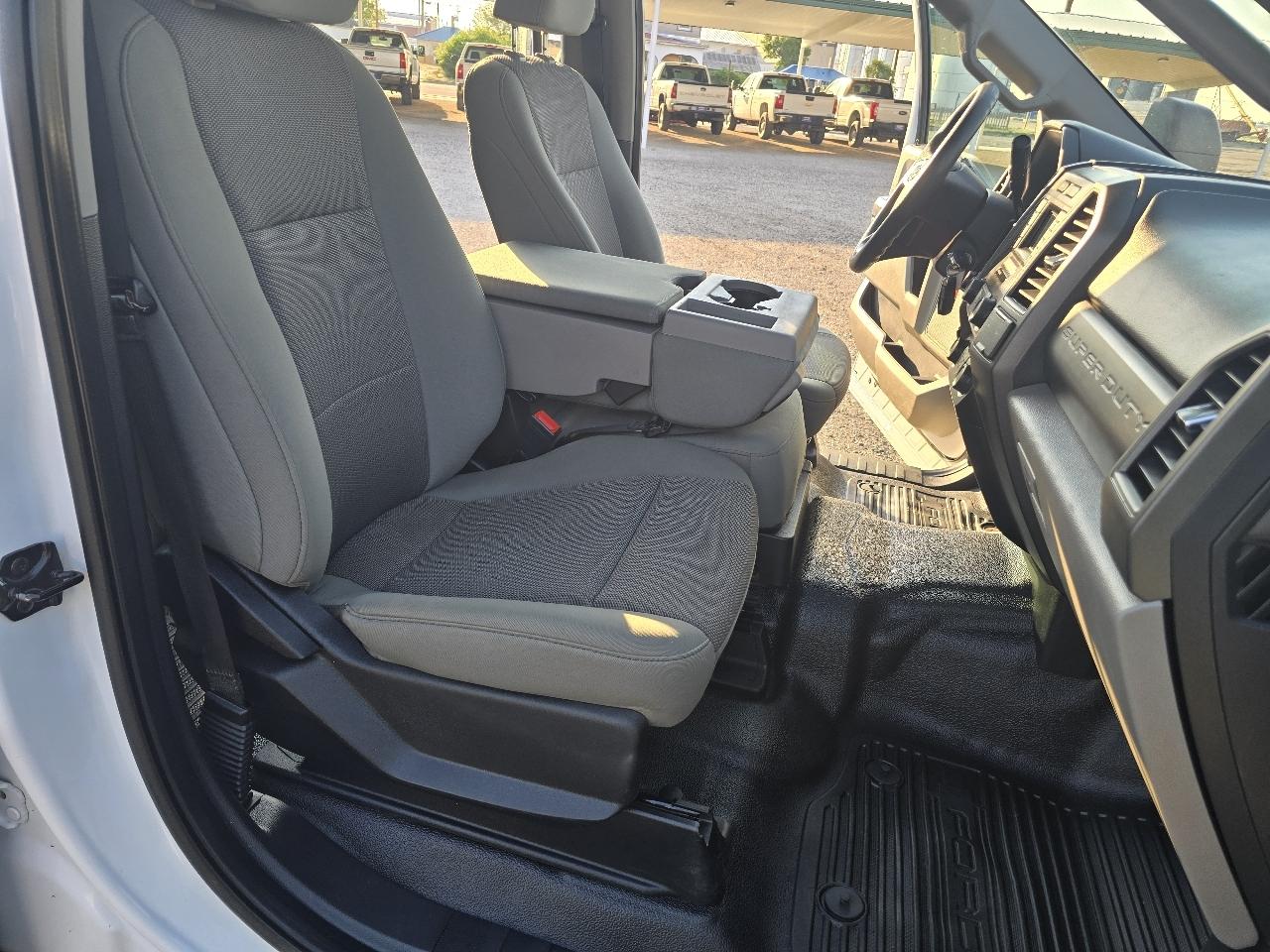 Ford F-350 SD XL Crew Cab Long Bed 4WD 2020