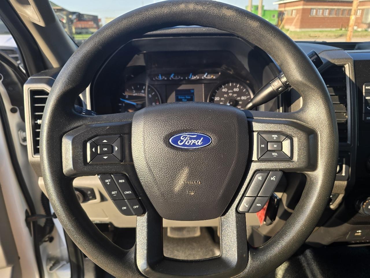 Ford F-350 SD XL Crew Cab Long Bed 4WD 2020