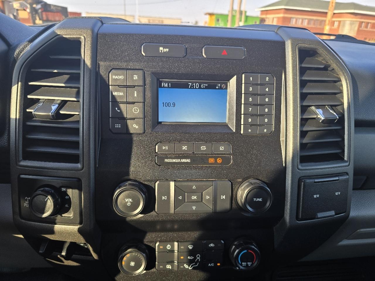 Ford F-350 SD XL Crew Cab Long Bed 4WD 2020