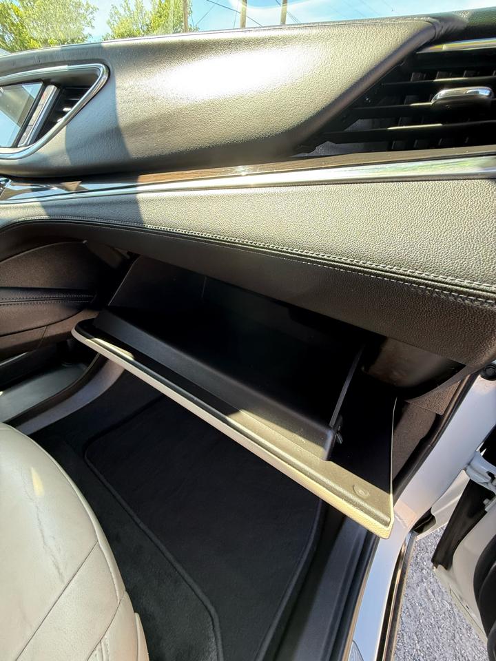 Buick Enclave Essence AWD 2019