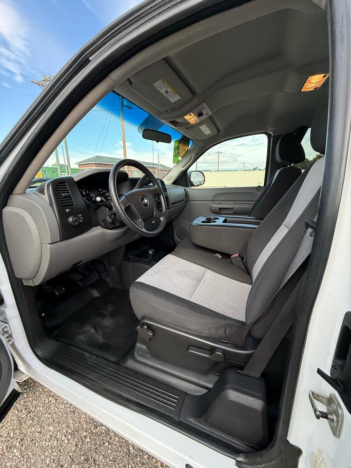 Chevrolet Silverado 1500 Work Truck Ext. Cab Short Bed 4WD 2009