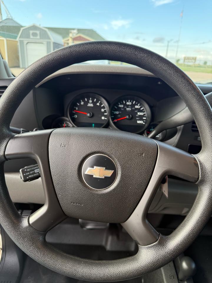 Chevrolet Silverado 1500 Work Truck Ext. Cab Short Bed 4WD 2009