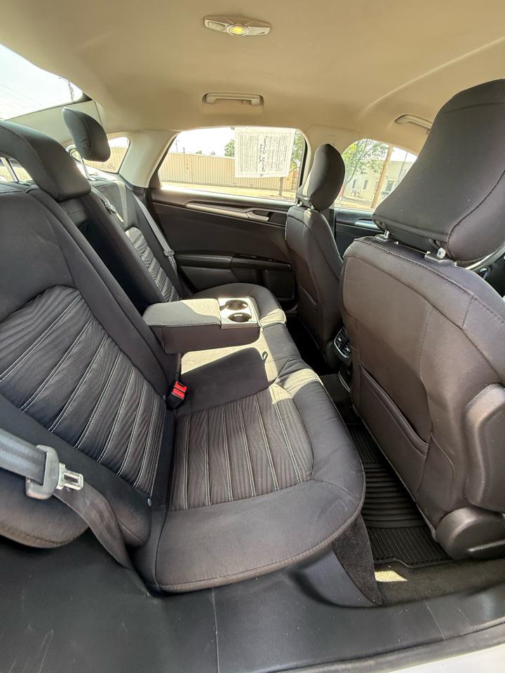 Ford Fusion SE 2016