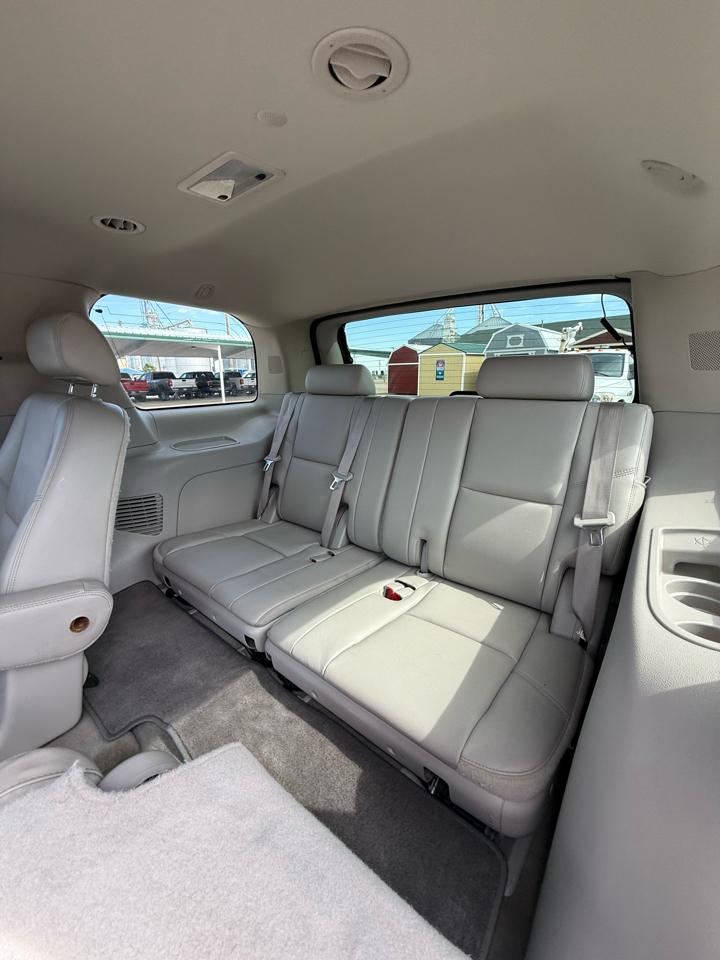 Chevrolet Tahoe LTZ 4WD 2010