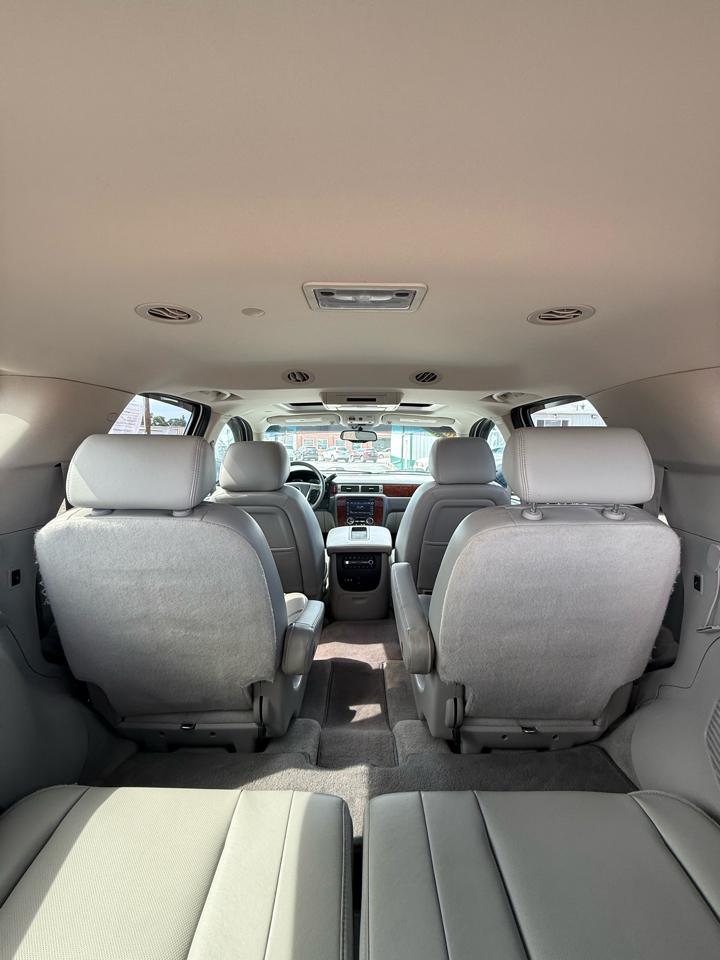 Chevrolet Tahoe LTZ 4WD 2010