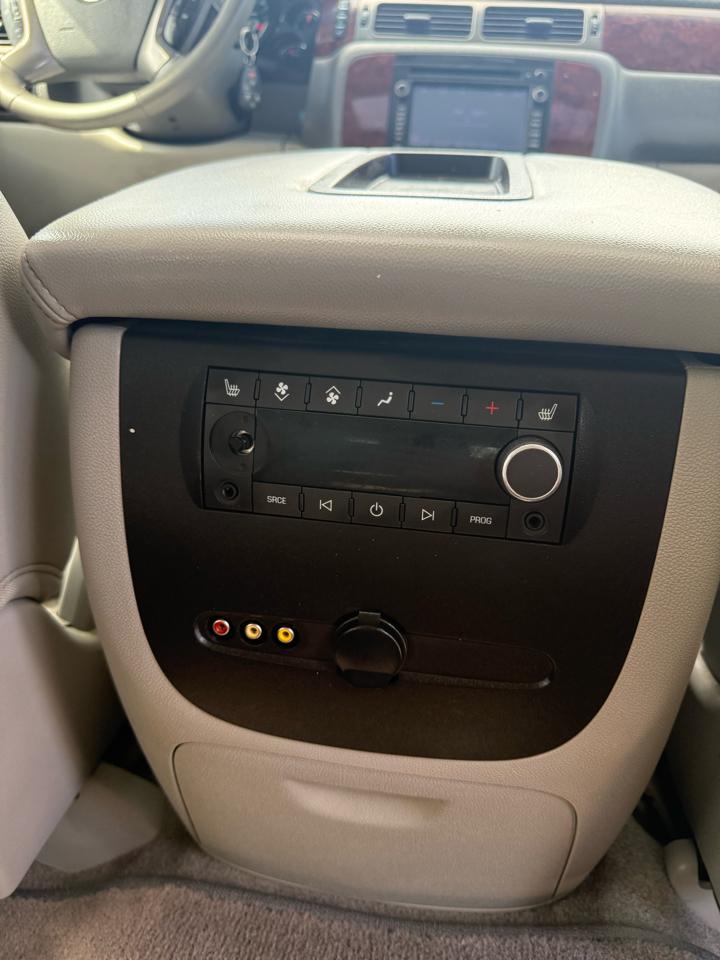 Chevrolet Tahoe LTZ 4WD 2010