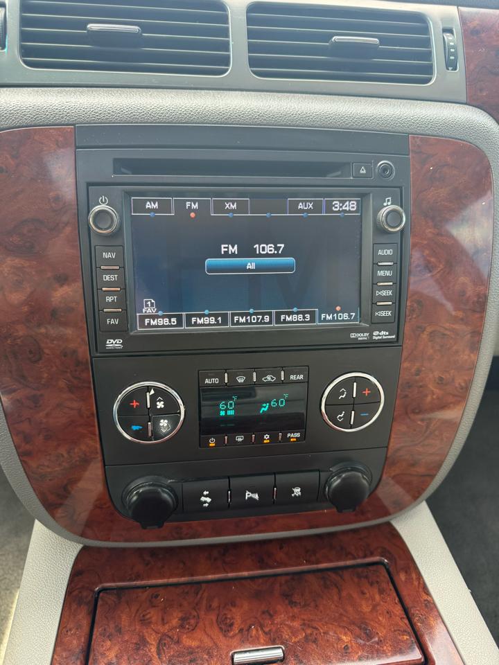 Chevrolet Tahoe LTZ 4WD 2010