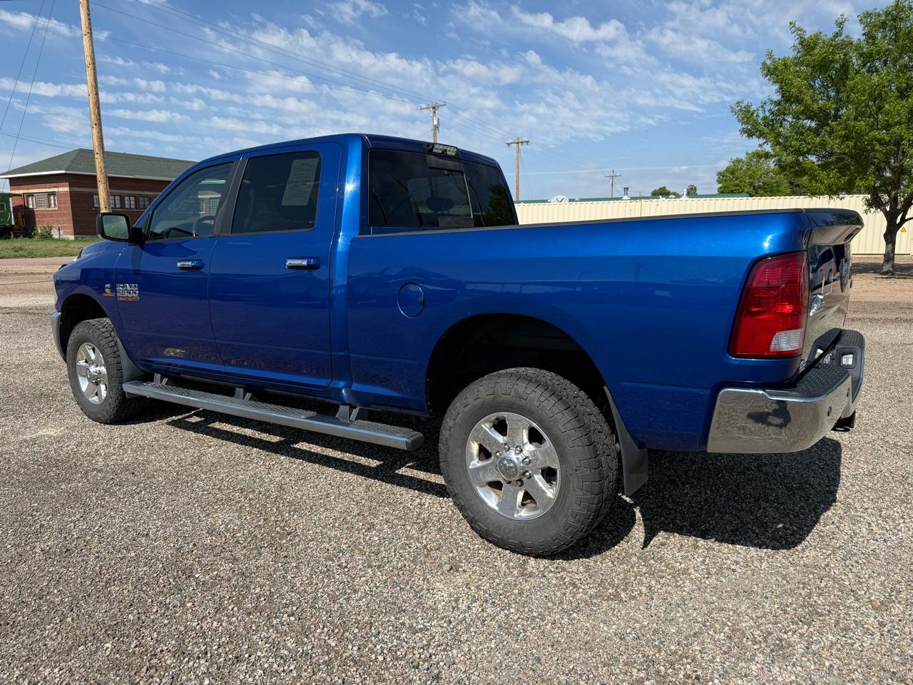 RAM 2500 SLT Crew Cab SWB 4WD 2015