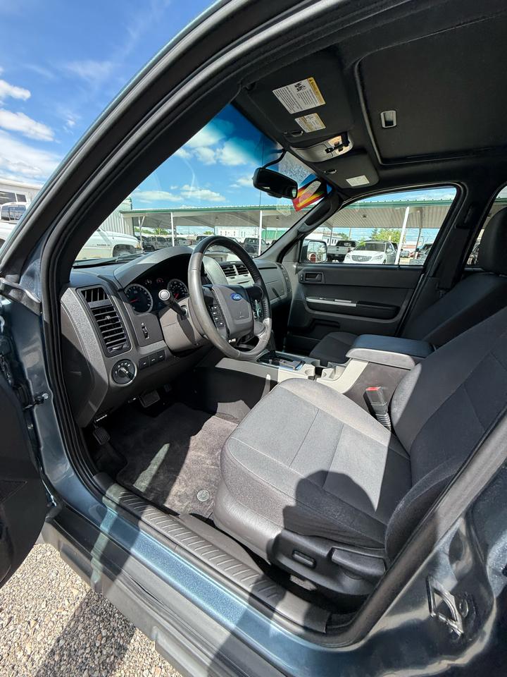 Ford Escape XLT 4WD 2011