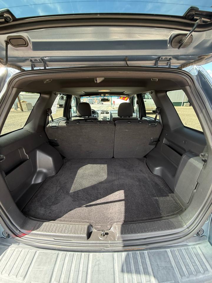 Ford Escape XLT 4WD 2011
