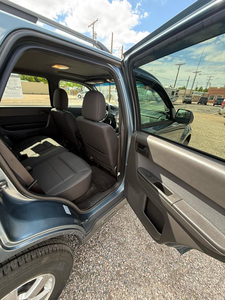 Ford Escape XLT 4WD 2011