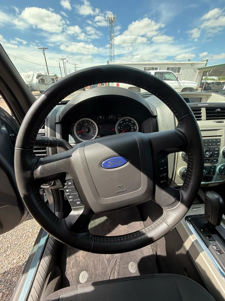 Ford Escape XLT 4WD 2011