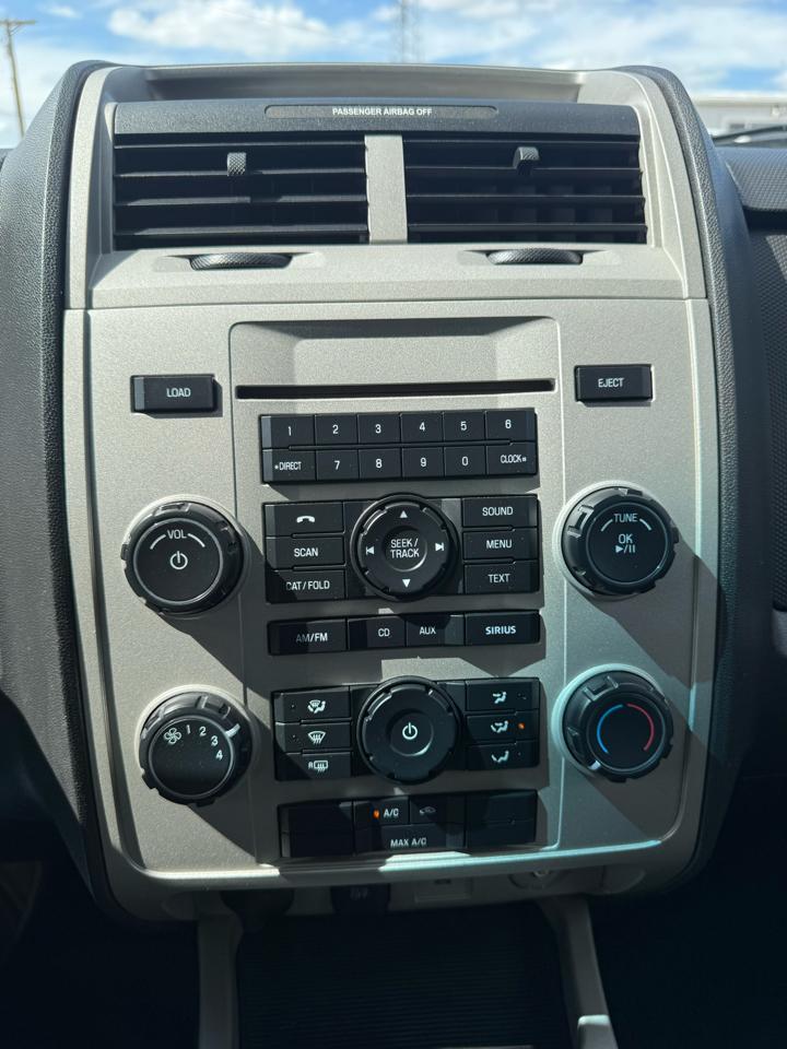 Ford Escape XLT 4WD 2011
