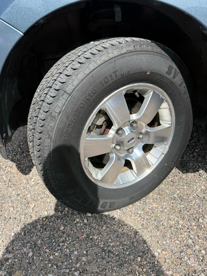 Ford Escape XLT 4WD 2011