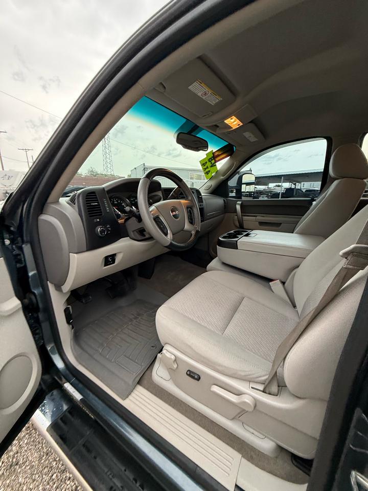 GMC Sierra 2500HD SLE Crew Cab 4WD 2014