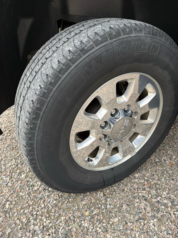 GMC Sierra 2500HD SLE Crew Cab 4WD 2014
