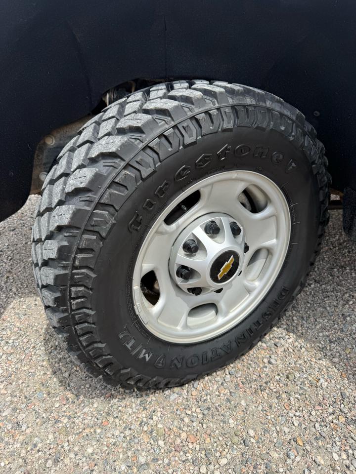 Chevrolet Silverado 2500HD Work Truck Crew Cab Short Bed 4WD 2023