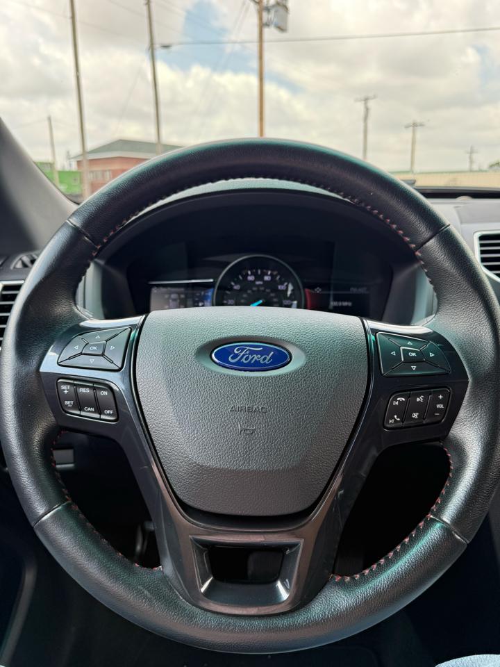 Ford Explorer Sport 4WD 2016