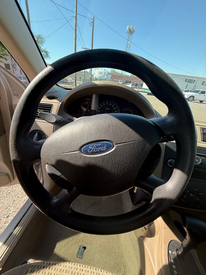 Ford Focus ZX4 SE 2007
