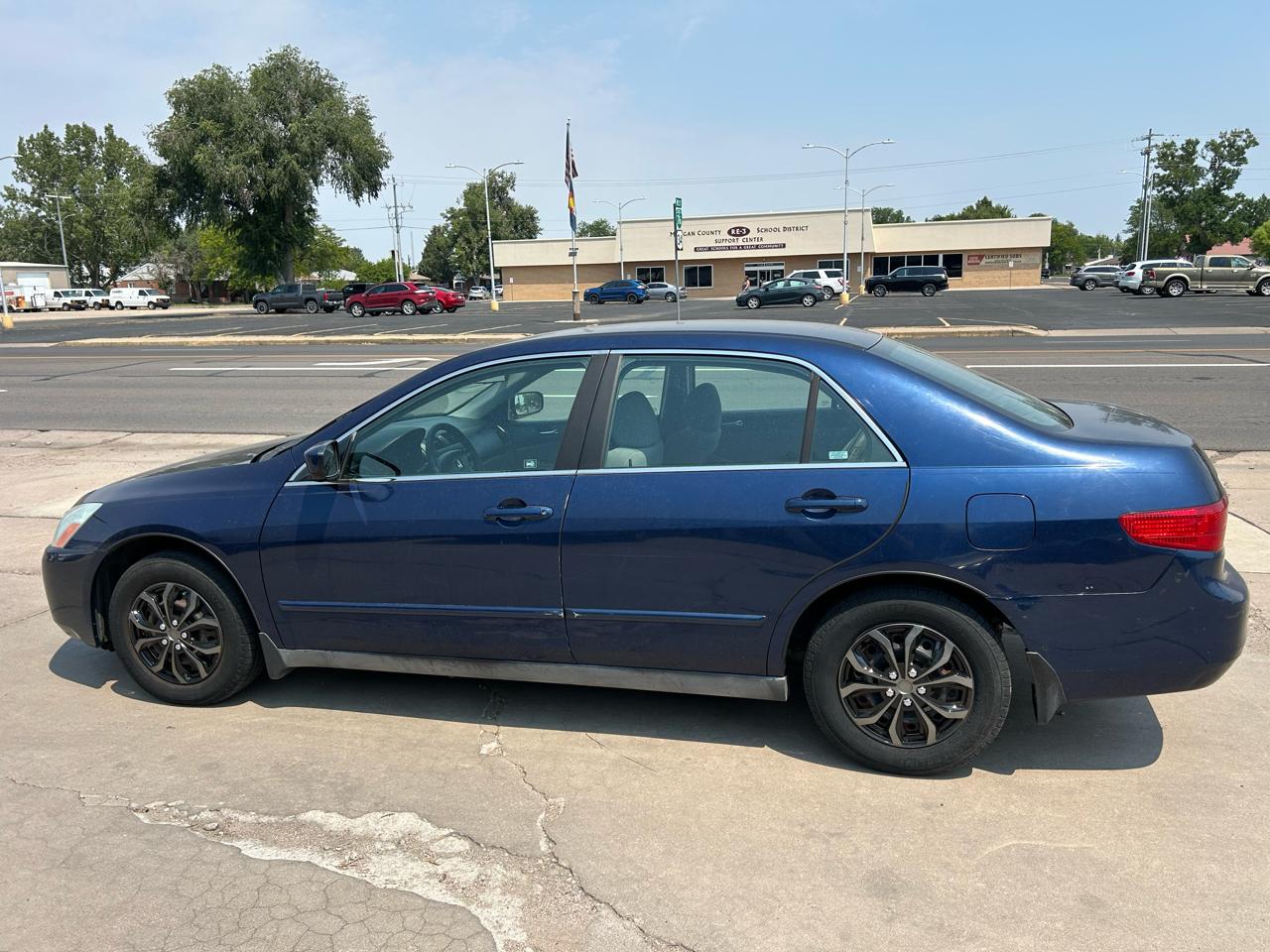Honda Accord LX sedan AT 2005