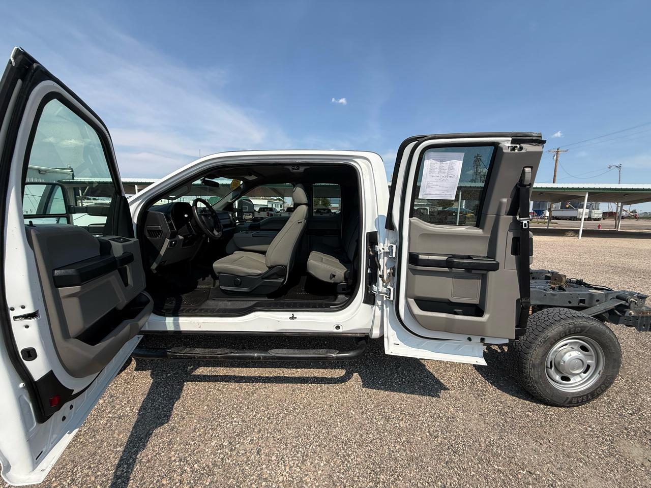 Ford F-250 SD XL SuperCab Long Bed 4WD 2020