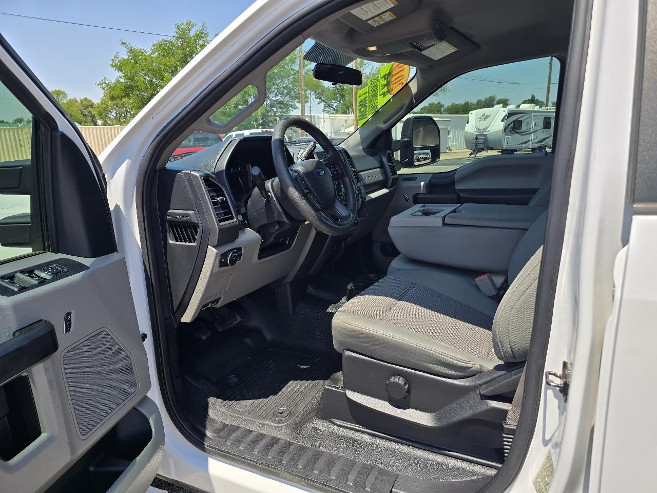 Ford F-350 SD XL Crew Cab Long Bed 4WD 2019