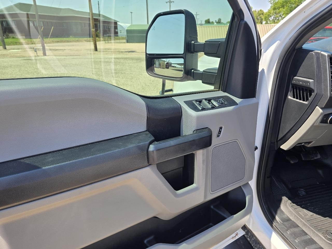 Ford F-350 SD XL Crew Cab Long Bed 4WD 2019