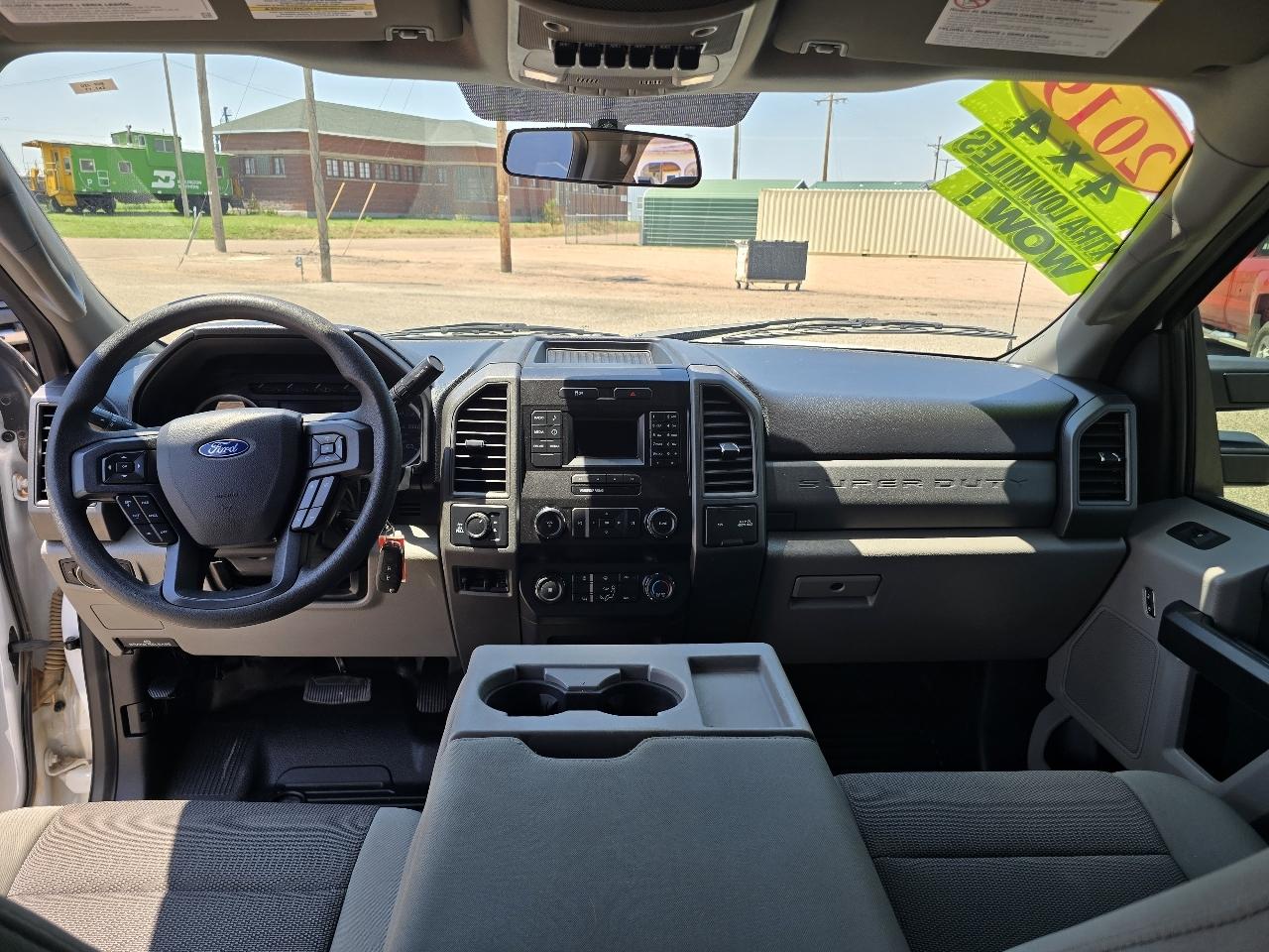 Ford F-350 SD XL Crew Cab Long Bed 4WD 2019