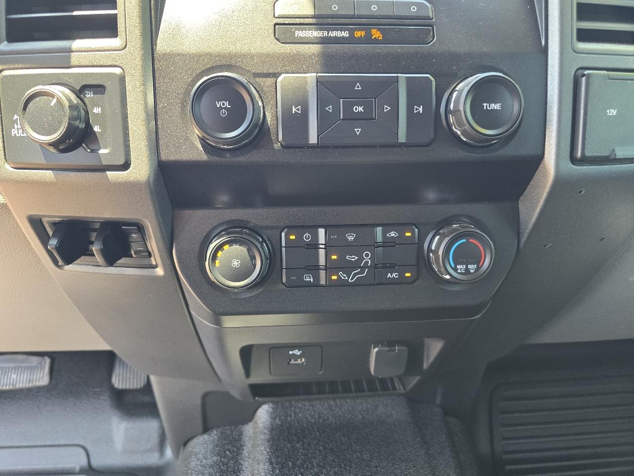 Ford F-350 SD XL Crew Cab Long Bed 4WD 2019