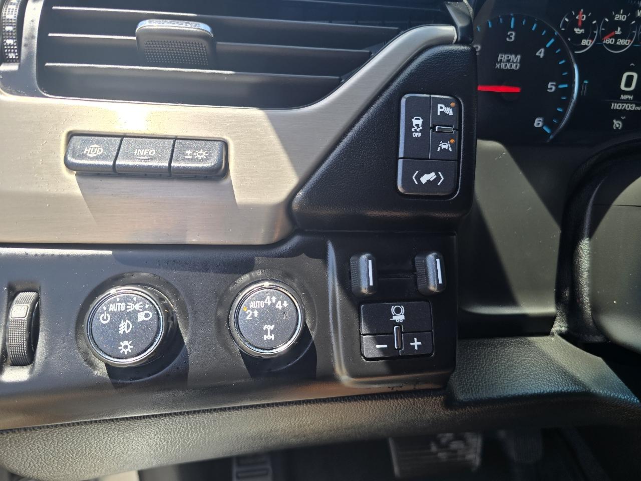GMC Yukon XL Denali 4WD 2020