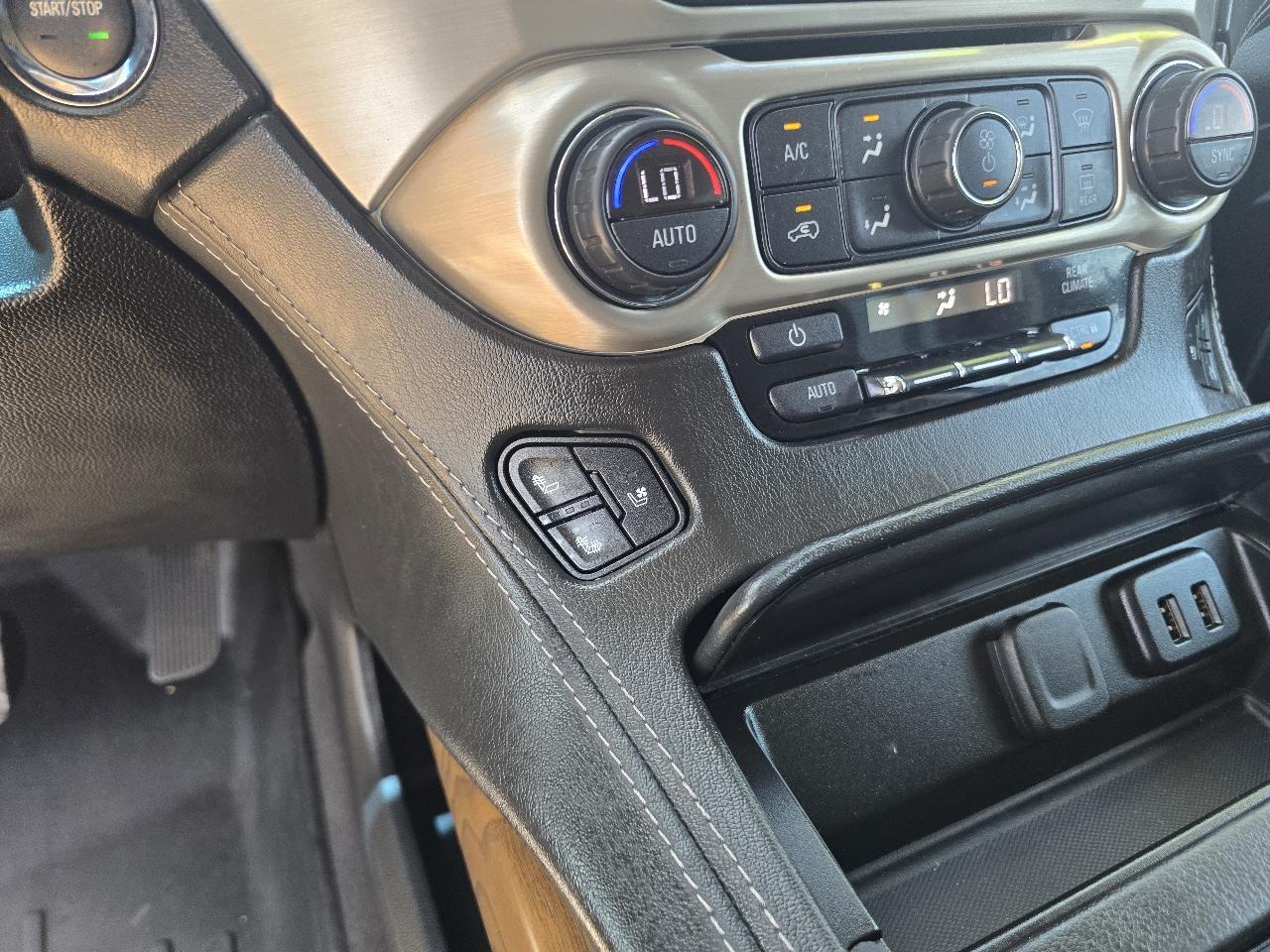 GMC Yukon XL Denali 4WD 2020