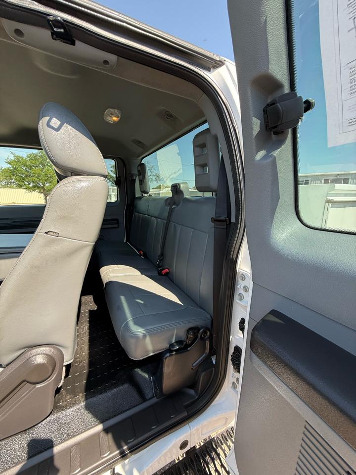 Ford F-250 SD XL SuperCab 4WD 2013