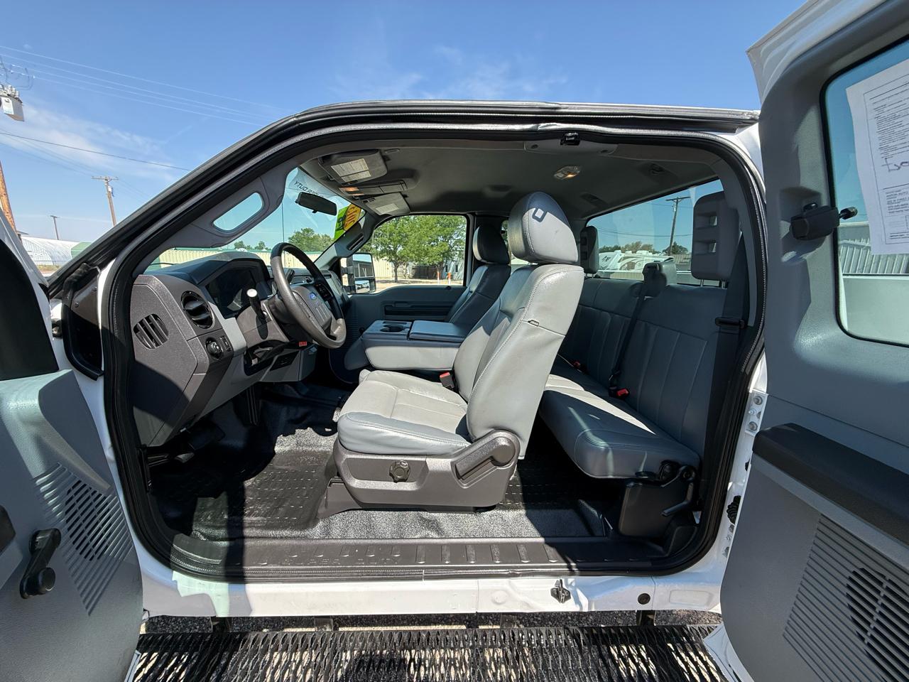 Ford F-250 SD XL SuperCab 4WD 2013