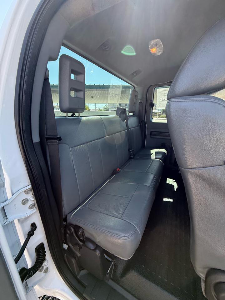 Ford F-250 SD XL SuperCab 4WD 2013