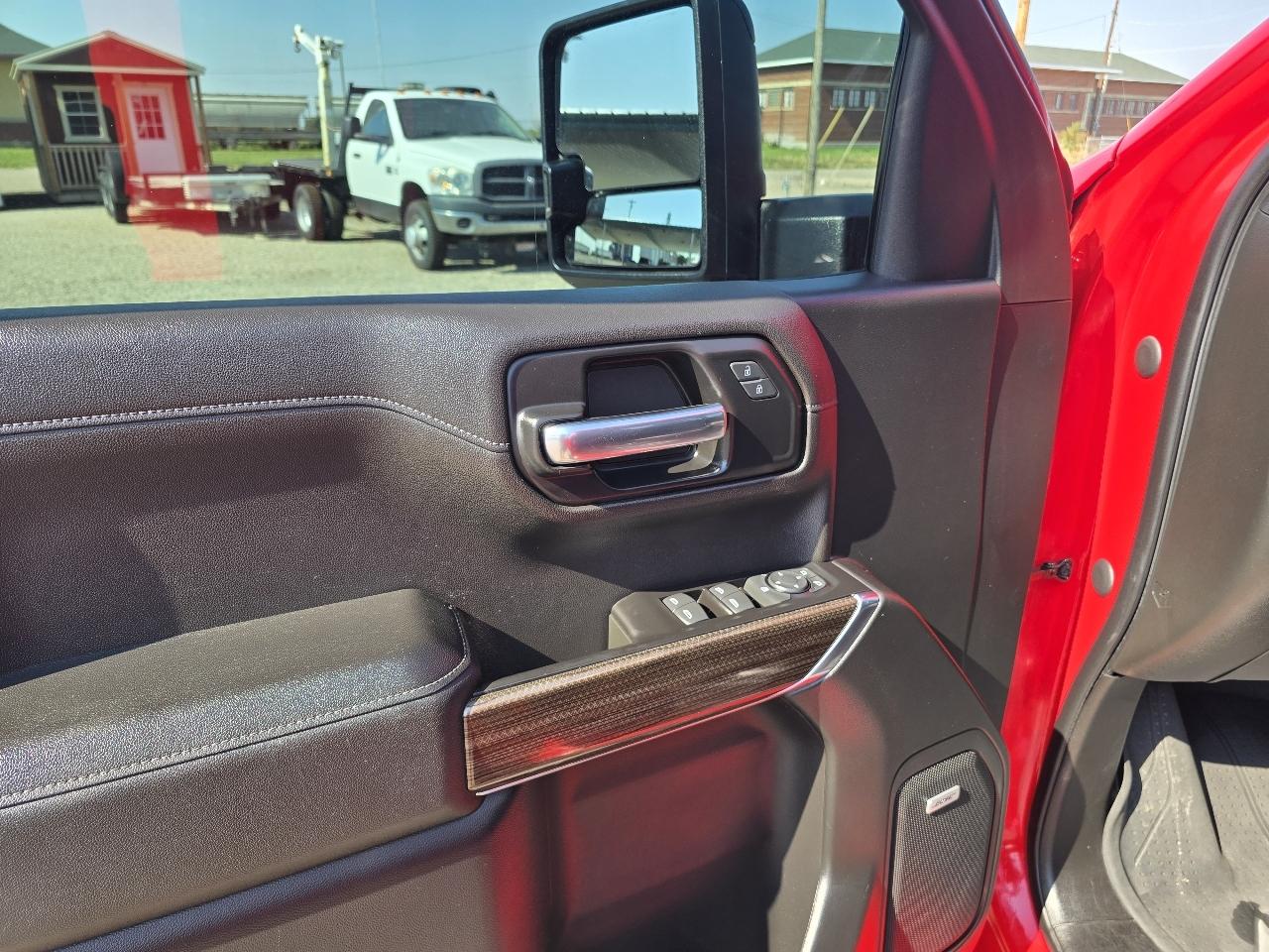 Chevrolet Silverado 1500 LT Trail Boss Crew Cab Long Box 4WD 2020